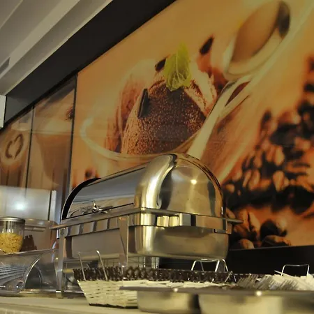 Espana Hotel 4*