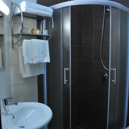 Espana Hotel 4*